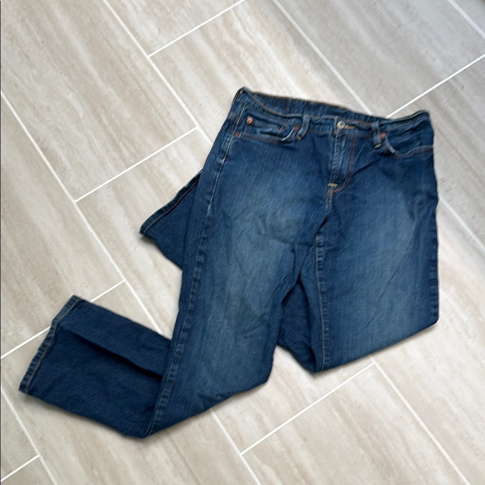 Lucky Brand Blue Jeans Timeless Fit
